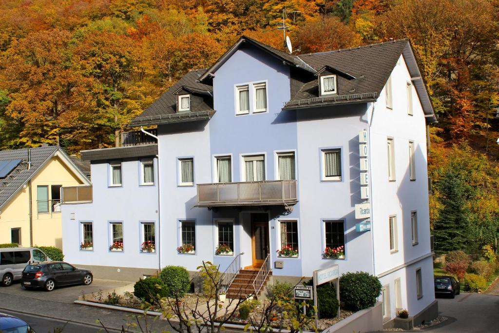 Hotel Ricarda Schlangenbad Exterior photo